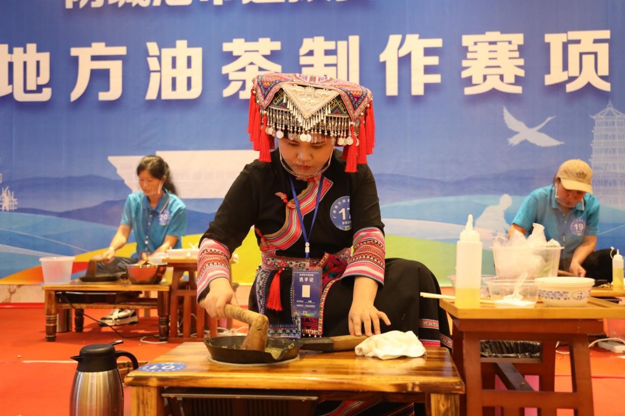 图片5.广西地方油茶制作赛项现场.jpg 图片5.广西地方油茶制作赛项现场.jpg
