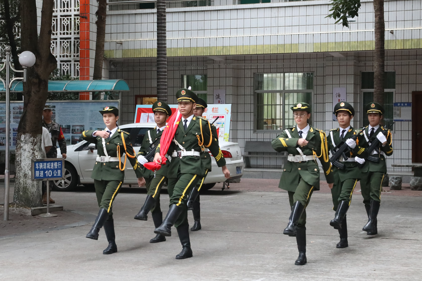 5d4b9823.jpg 5d4b9823.jpg