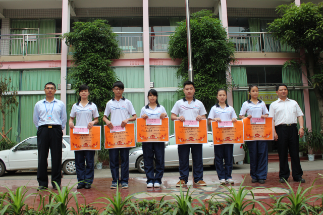 img_9894_编辑.jpg