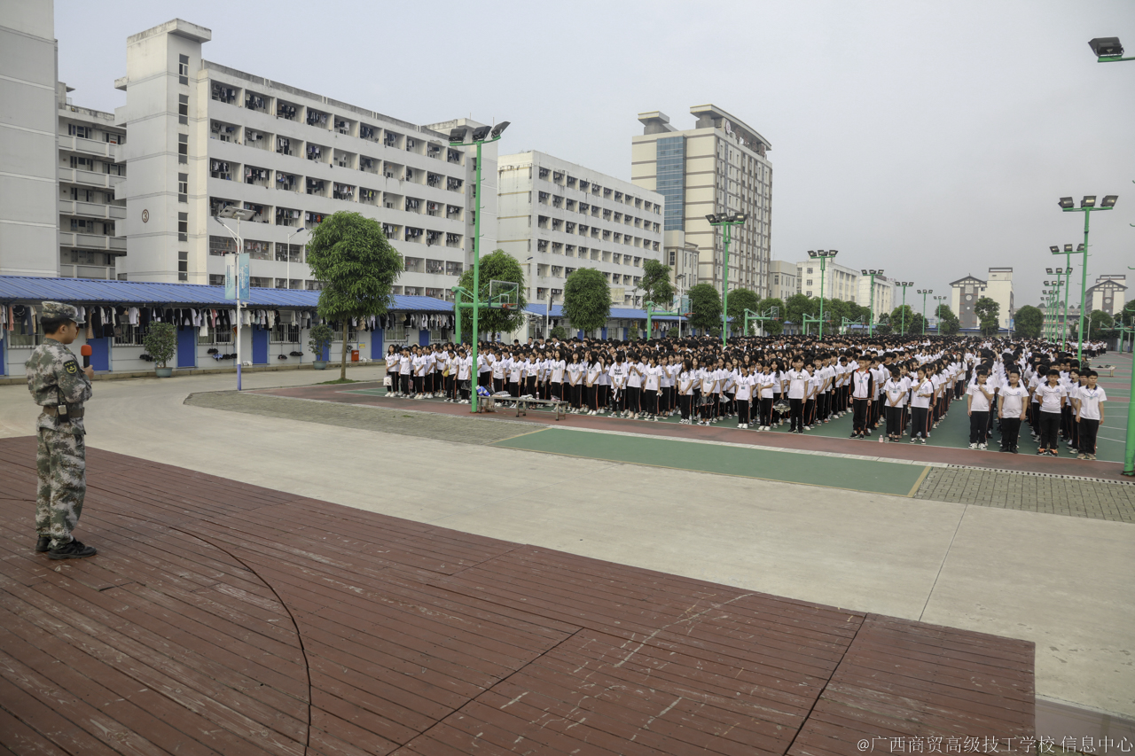 es1a8226.jpg es1a8226.jpg