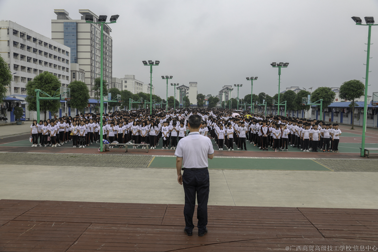es1a8264.jpg es1a8264.jpg