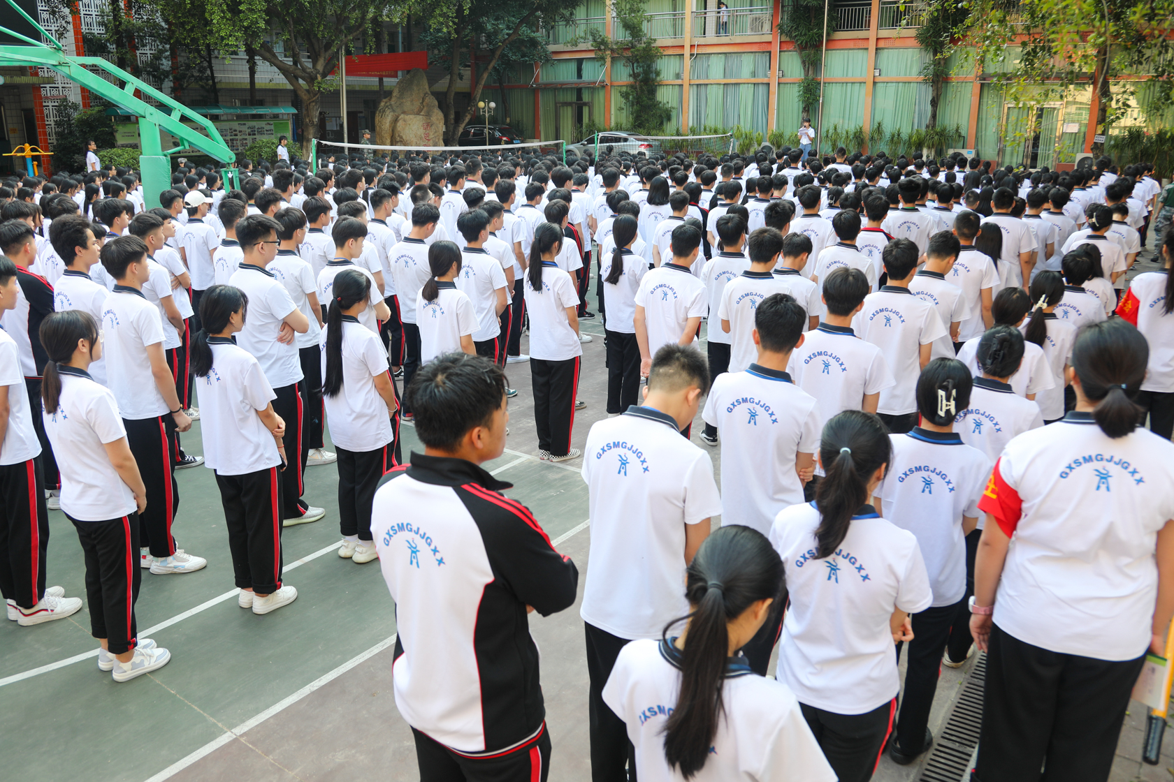 5d_a1242.jpg 5d_a1242.jpg