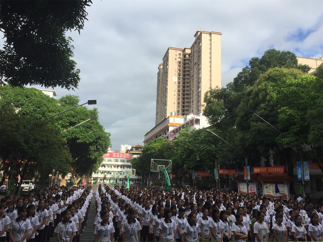 动员会现场1.jpg 动员会现场1.jpg