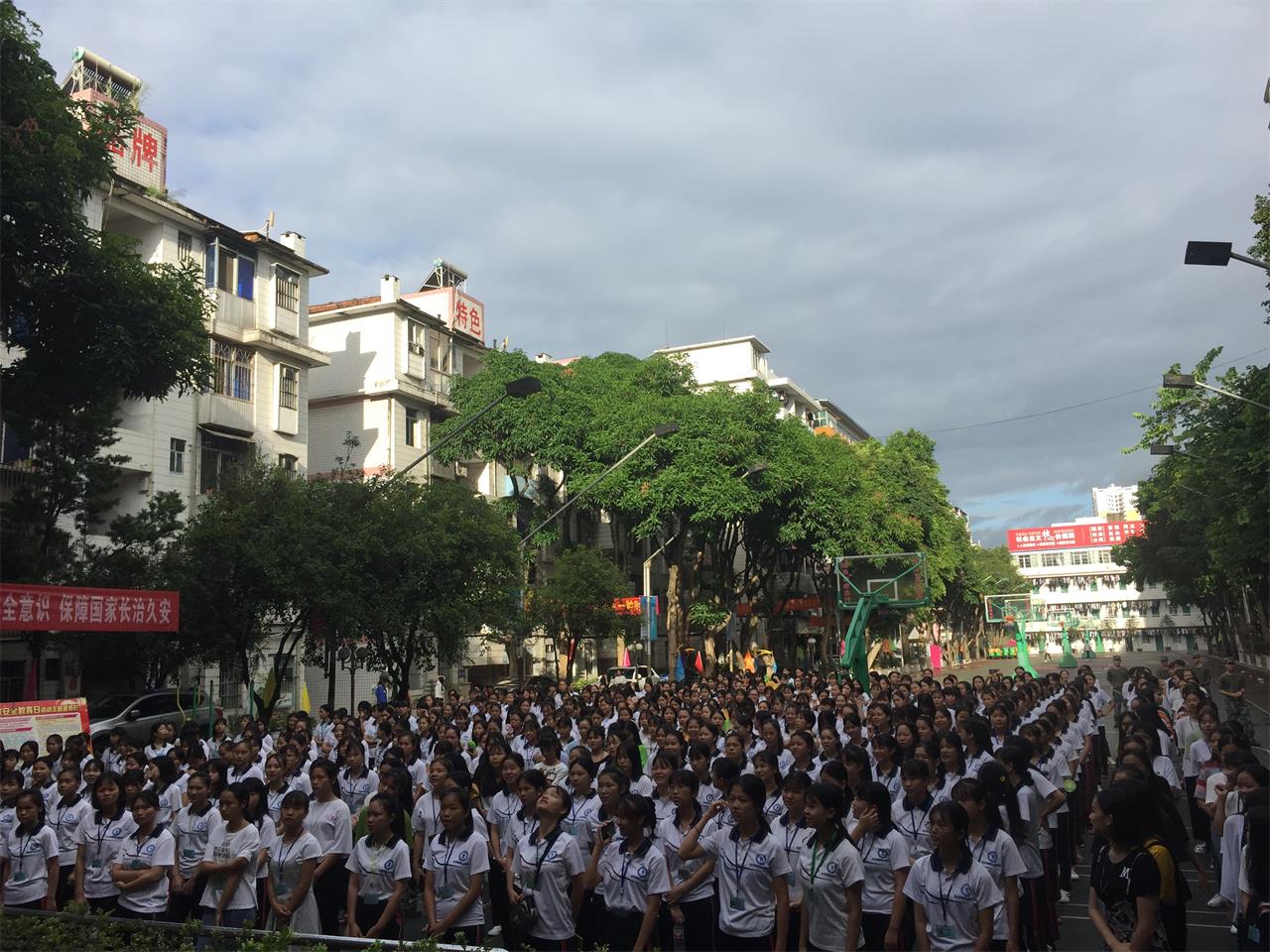 动员会现场2.jpg 动员会现场2.jpg